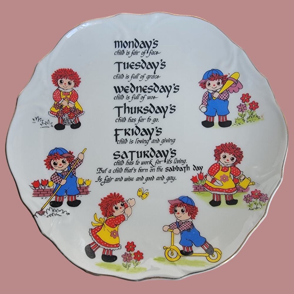Vintage 1974 Raggedy Ann and Andy Wall Plate with Monday's Child" Poem